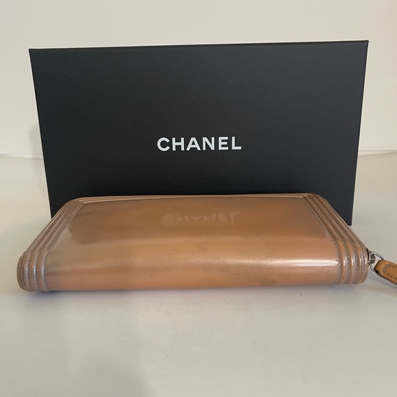 Chanel Boy Wallet - Picture 3 of 11